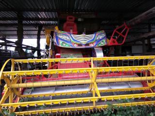 ขายรถเกี่ยวข้าว จ้าวช้างไวไฟ ปี52 เครื่อง260เทอร์โบ ช่วงล่าง12 ปั้ม23 ราคา1,200,000